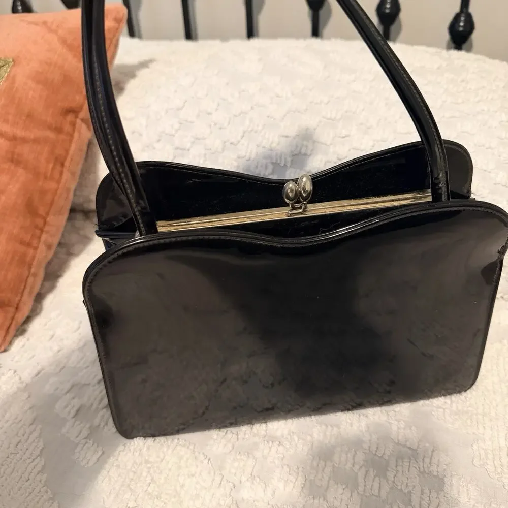 True Vintage 1960s Purse Black Handbag Gold Tone Kiss Lock Dressy Makers Mark